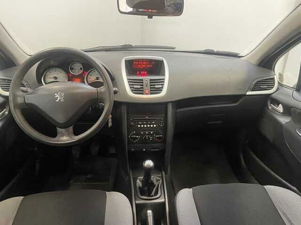 Peugeot 207 usata a Napoli (9)