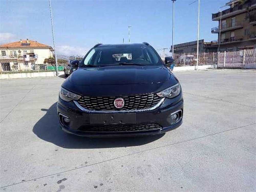 Fiat Tipo Station Wagon Tipo 1.6 Mjt S&S SW Lounge  del 2017 usata a Cuneo (2)