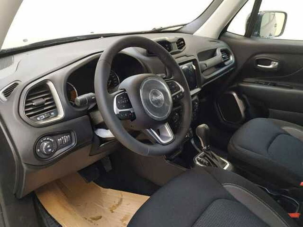 Jeep Renegade nuova a Cuneo (16)