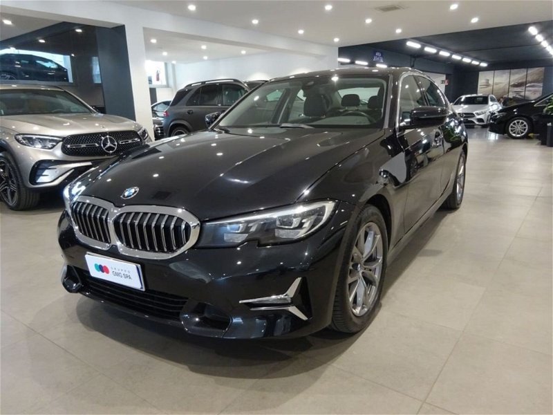 BMW Serie 3 320d Luxury  del 2019 usata a Vinci