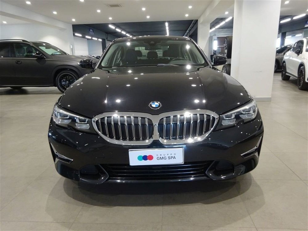 BMW Serie 3 320d Luxury  del 2019 usata a Vinci (2)
