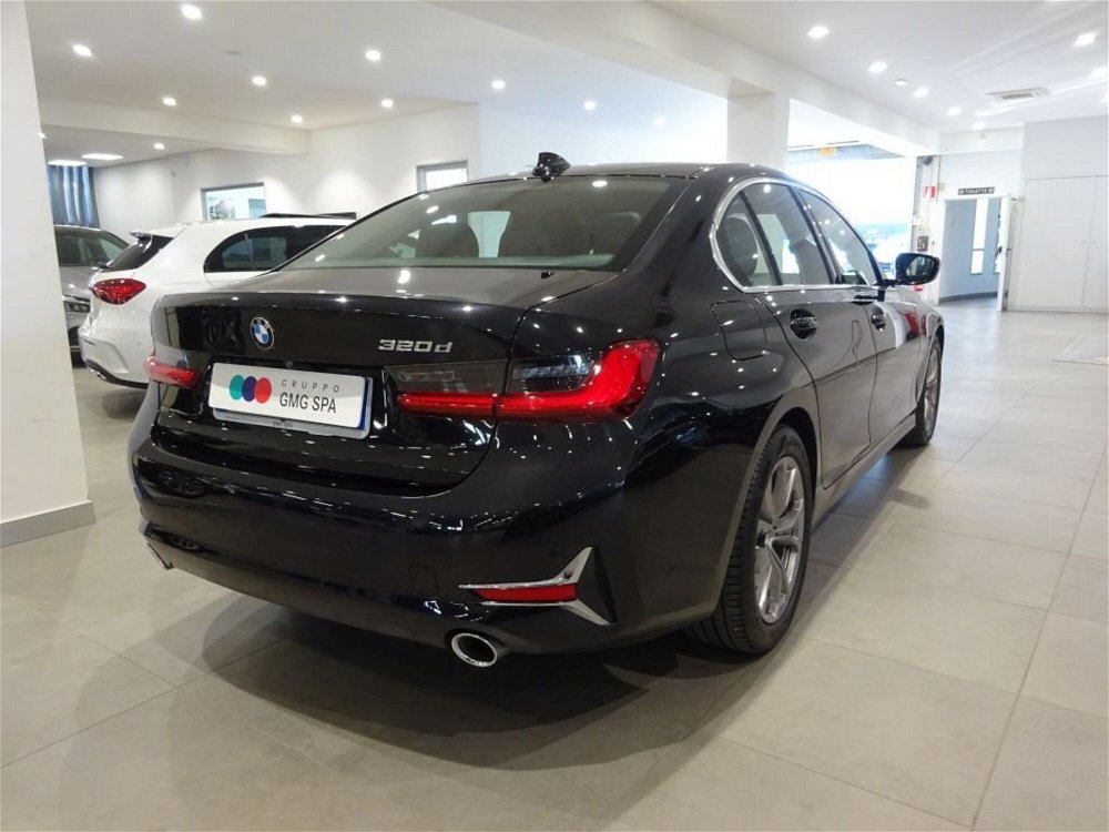 BMW Serie 3 320d Luxury  del 2019 usata a Vinci (4)