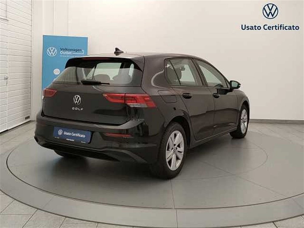 Volkswagen Golf 2.0 TDI DSG SCR Life del 2021 usata a Busto Arsizio (4)