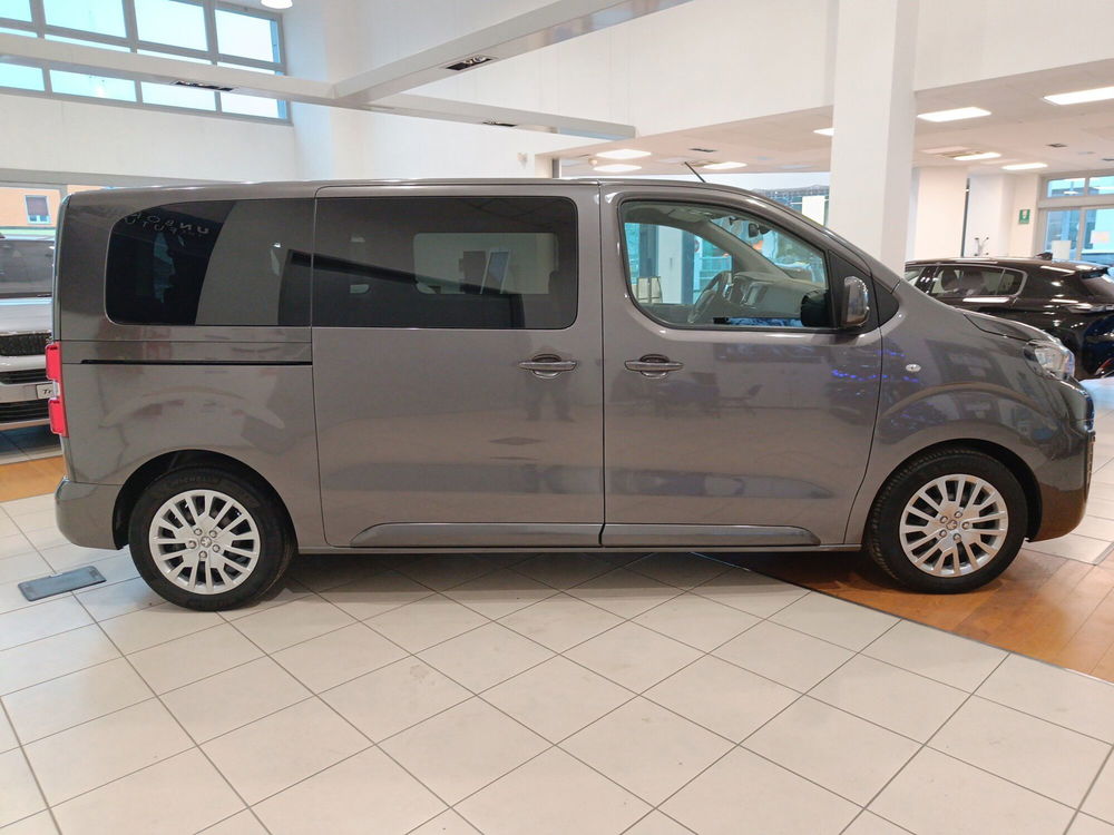 Peugeot e-Traveller usata a Cremona (7)