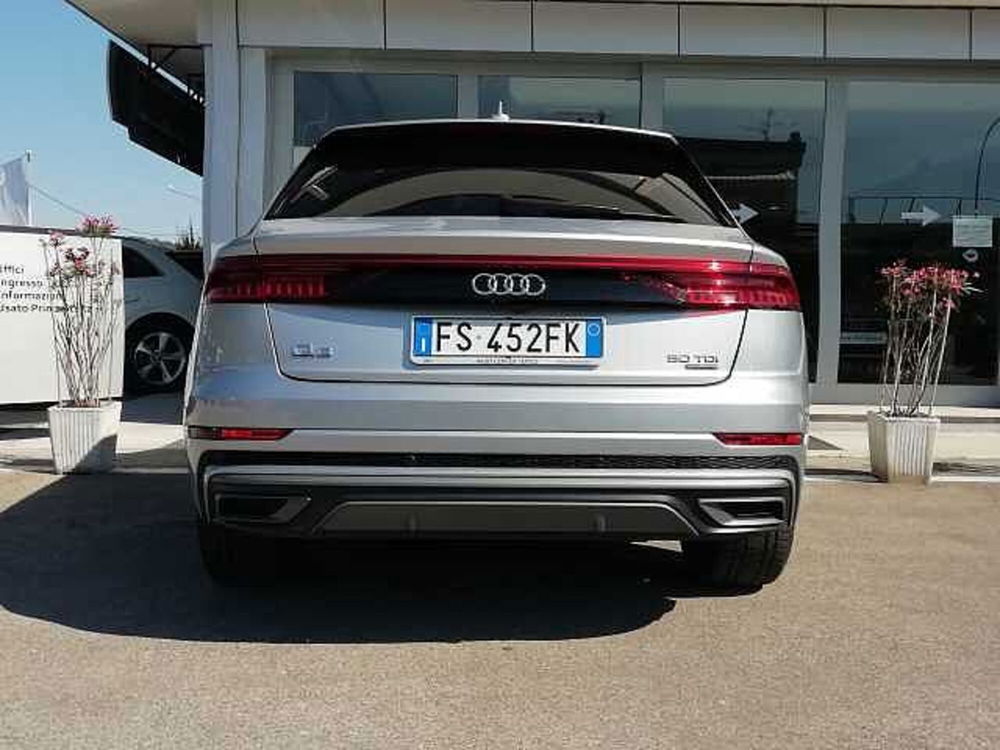 Audi Q8 Q8 50 TDI 286 CV quattro tiptronic Sport  del 2018 usata a Lucca (5)