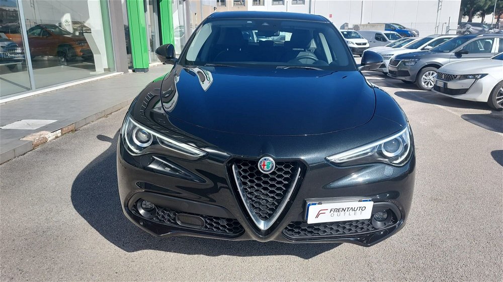 Alfa Romeo Stelvio Stelvio 2.2 Turbodiesel 180 CV AT8 Q4 Executive del 2017 usata a Ancona (2)