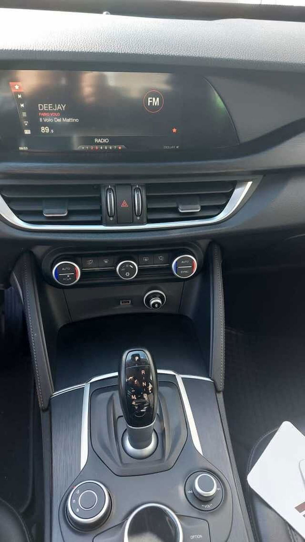 Alfa Romeo Stelvio usata a Ancona (10)