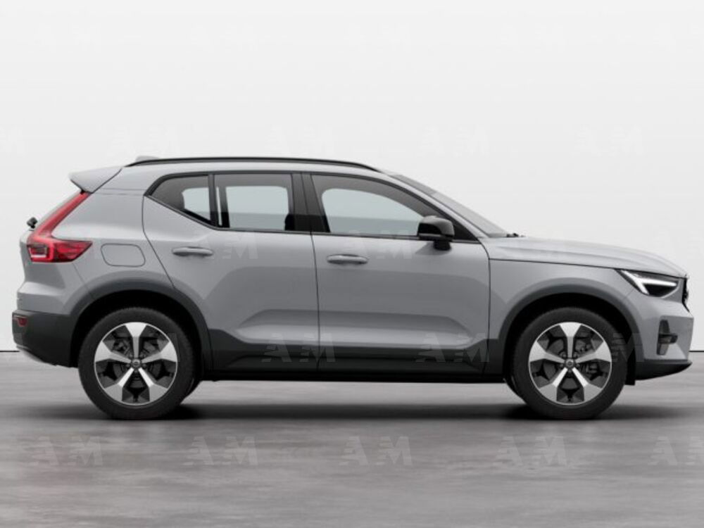 Volvo XC40 nuova a Modena (6)