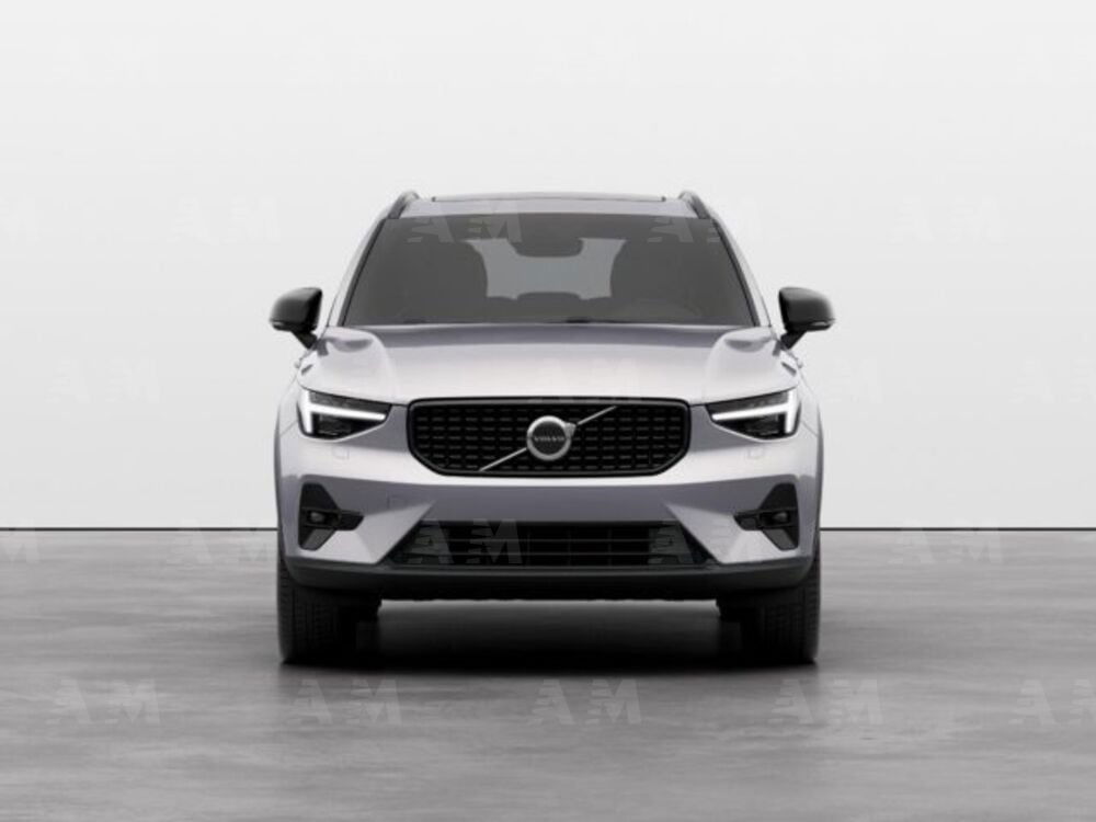 Volvo XC40 nuova a Modena (7)