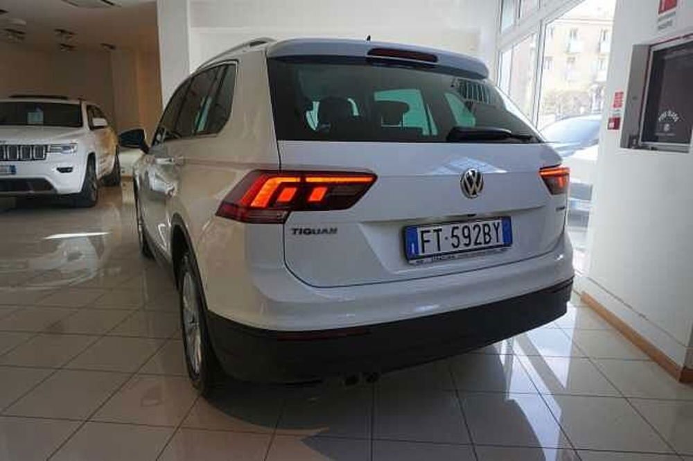 Volkswagen Tiguan 2.0 TDI SCR DSG 4MOTION Business BMT  del 2019 usata a Bologna (5)