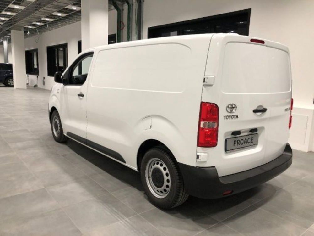 Toyota Proace nuova a Cuneo (6)