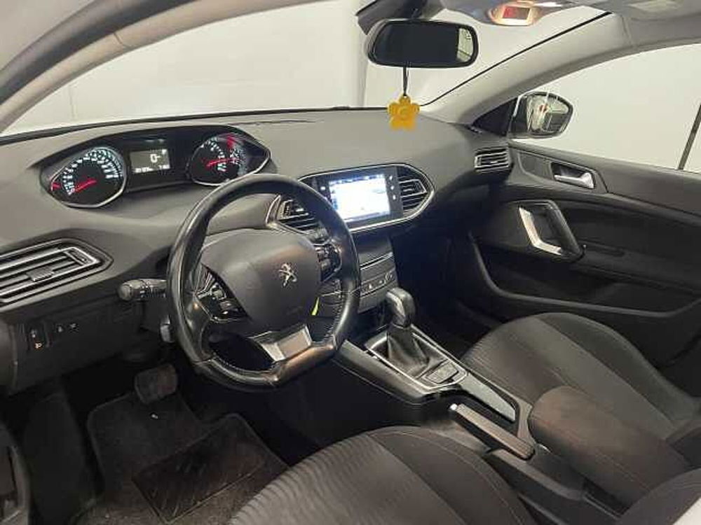 Peugeot 308 usata a Napoli (9)