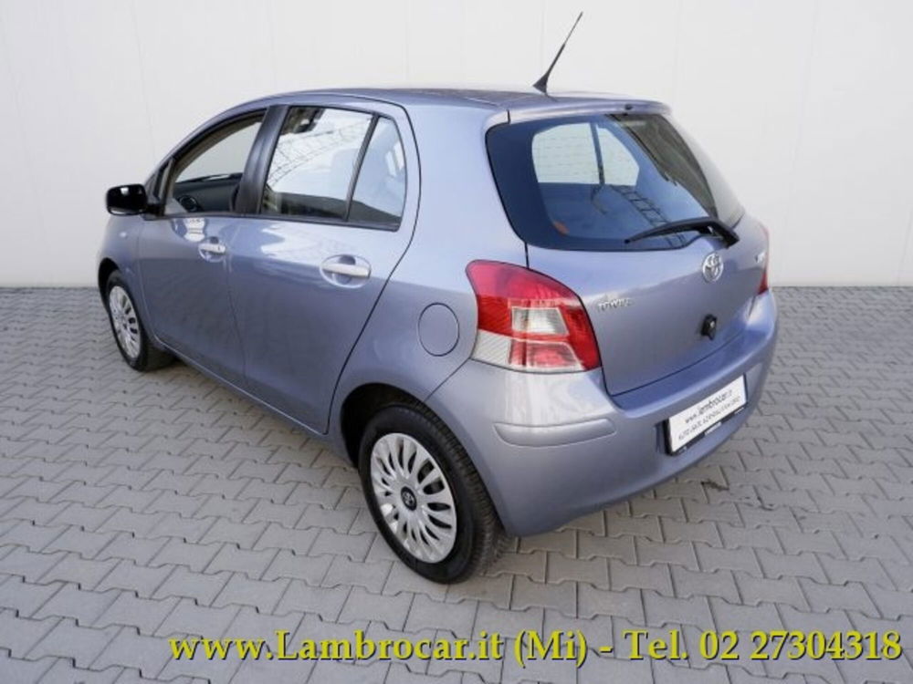 Toyota Yaris usata a Milano (13)