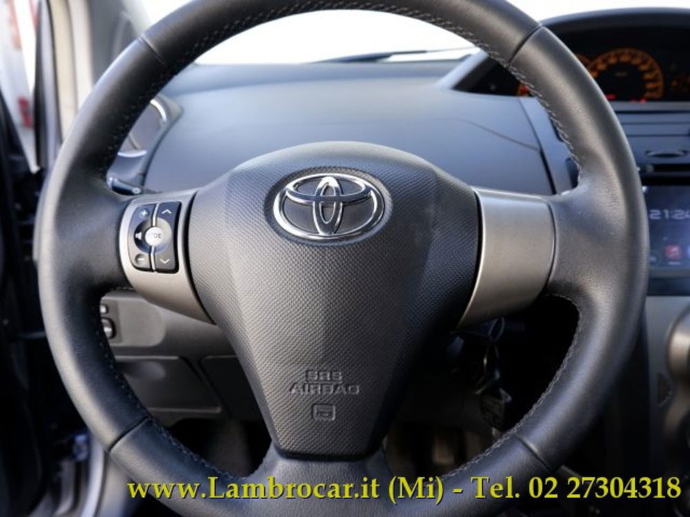 Toyota Yaris usata a Milano (9)