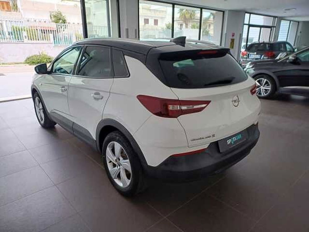 Opel Grandland X usata a Lecce (6)