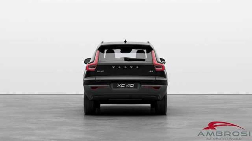 Volvo XC40 nuova a Viterbo (5)