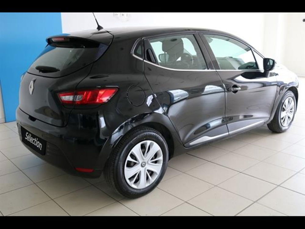 Renault Clio dCi 8V 75CV Start&Stop 5 porte Energy Zen  del 2018 usata a Latina (2)