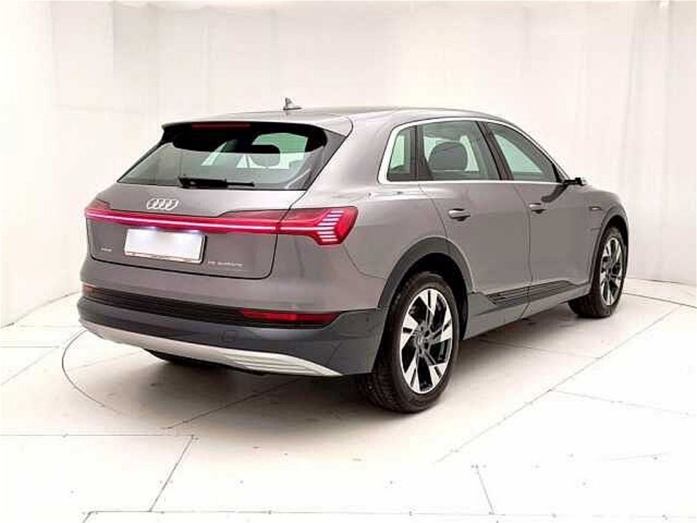 Audi e-tron 55 quattro Business del 2020 usata a Pesaro (5)