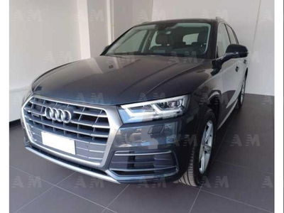 Audi Q5 40 TDI quattro S tronic Business Sport  del 2018 usata a Padova