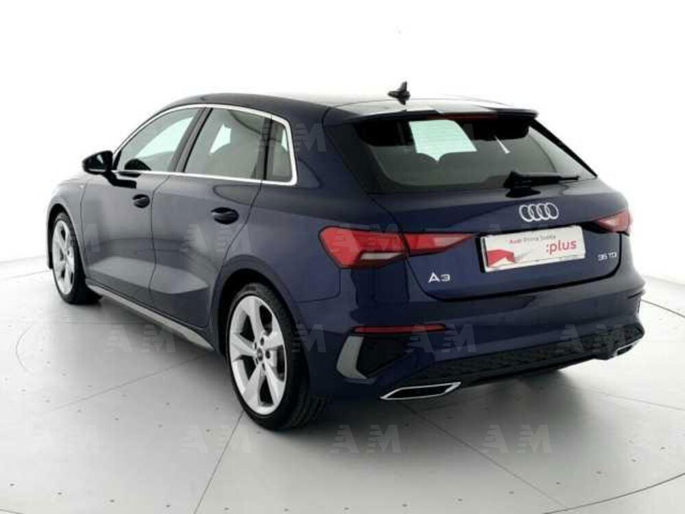 Audi A3 Sportback 35 TDI S tronic S line edition  del 2021 usata a Padova (4)