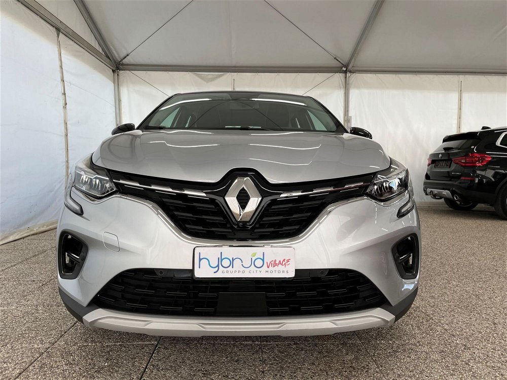 Renault Captur Plug-in Hybrid E-Tech 160 CV Intens  del 2020 usata a Monza (2)