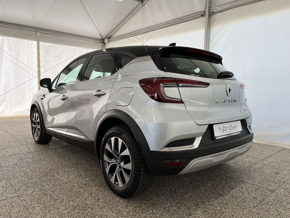 Renault Captur Plug-in Hybrid E-Tech 160 CV Intens  del 2020 usata a Monza (4)