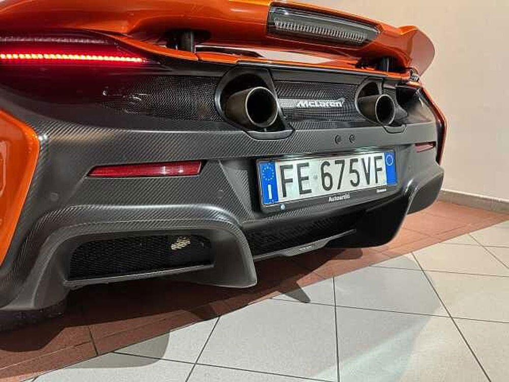 McLaren 650S Cabrio usata a Genova (14)