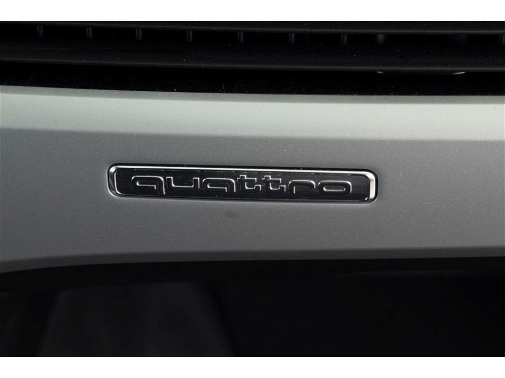 Audi A4 Allroad 40 TDI 204 CV S tronic del 2022 usata a Paruzzaro (5)