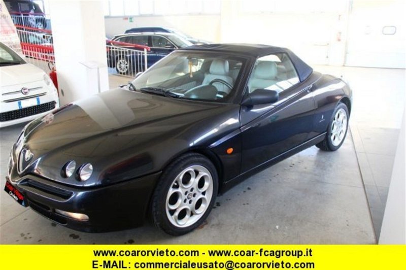 Alfa Romeo Spider 2.0i 16V Twin Spark cat Lux del 2002 usata a Orvieto