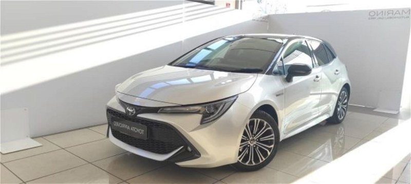 Toyota Corolla 2.0 Hybrid Style  del 2019 usata a Bari