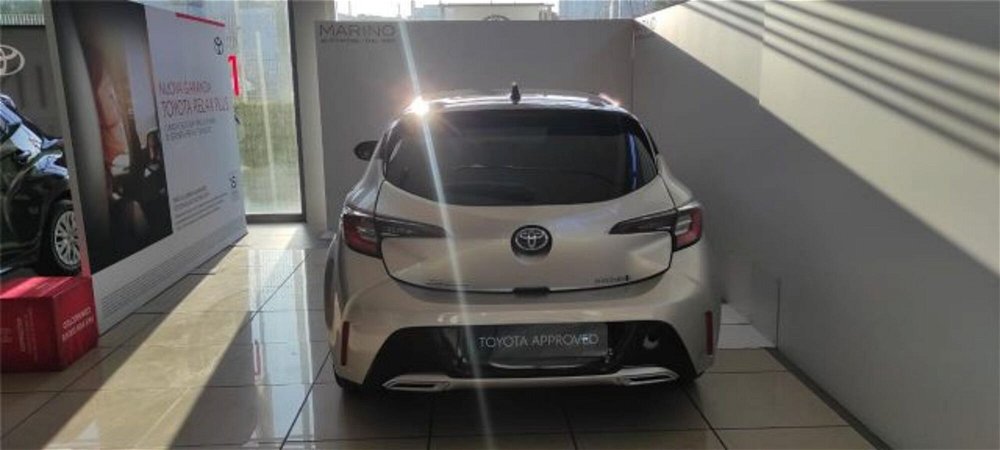 Toyota Corolla 2.0 Hybrid Style  del 2019 usata a Bari (4)