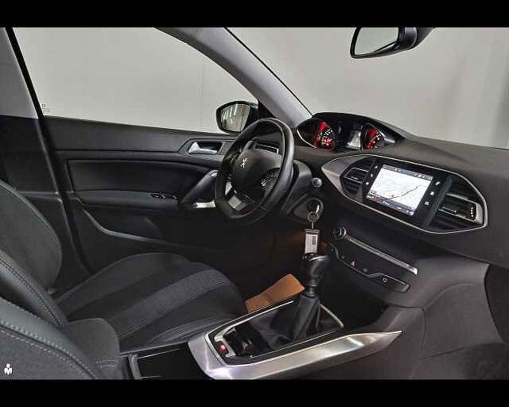 Peugeot 308 SW usata a Potenza (12)