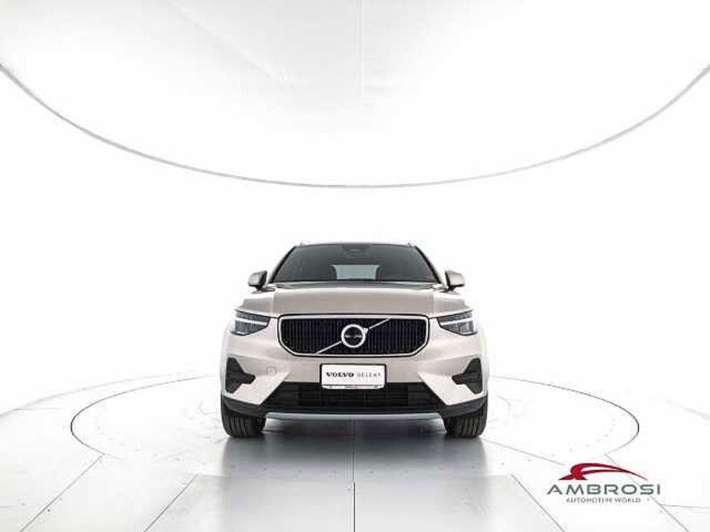 Volvo XC40 nuova a Perugia (5)