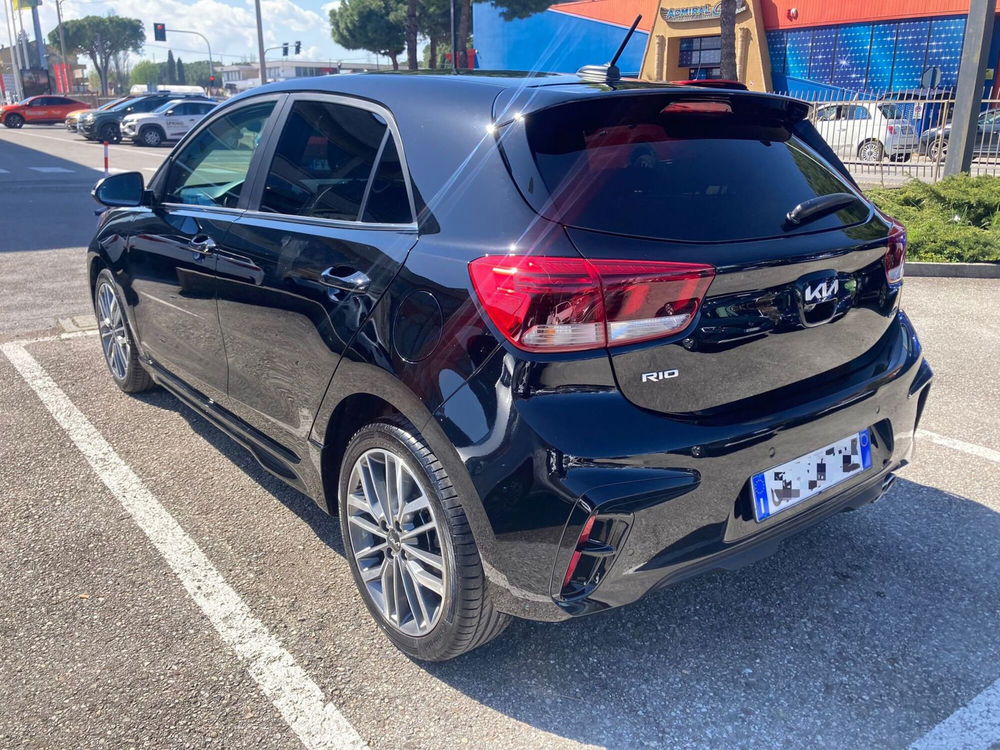 Kia Rio usata a Rimini (4)