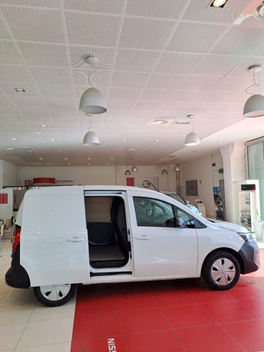 Nissan Townstar usata a Sassari (7)