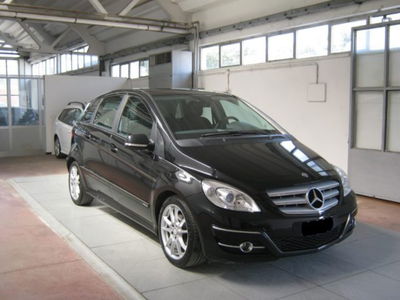 Mercedes-Benz Classe B 200 CDI Premium  del 2010 usata a Ascoli Piceno