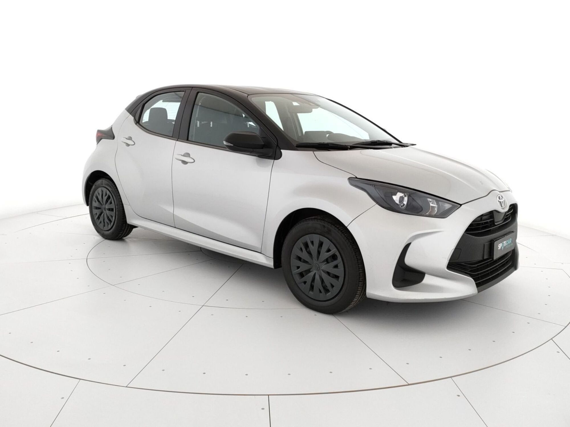 Toyota Yaris 1.5 Hybrid 5 porte Trend del 2021 usata a Teverola