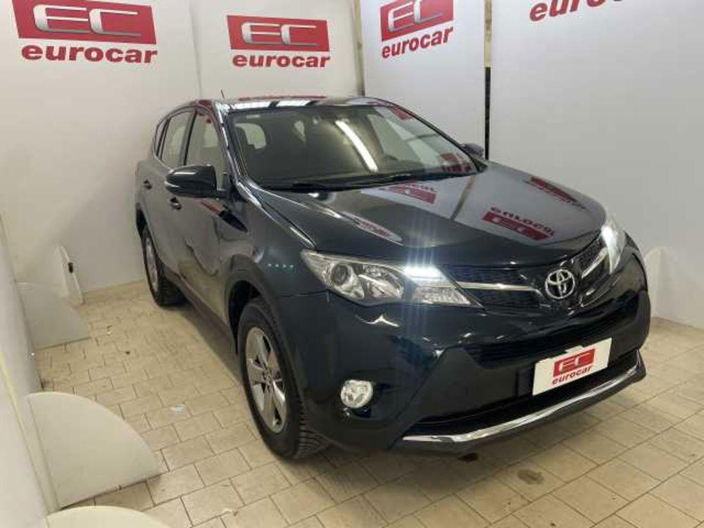 Toyota Rav4 usata a Napoli (2)