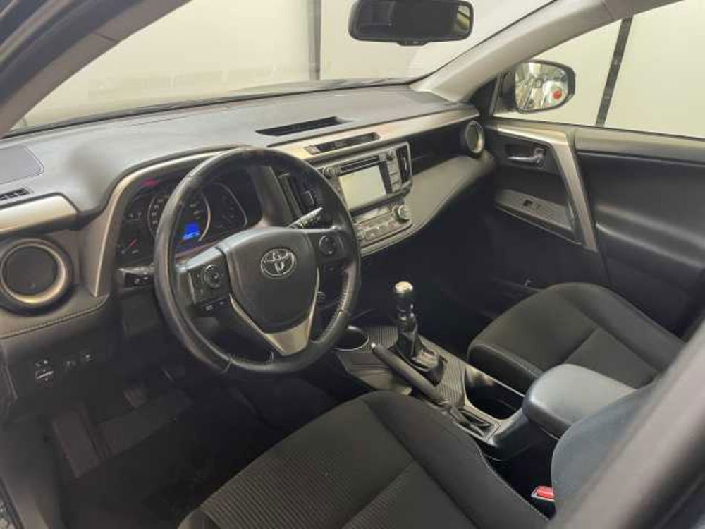 Toyota Rav4 usata a Napoli (8)