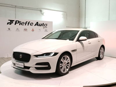 Jaguar XE 2.0 D 180 CV aut. S del 2019 usata a Teramo