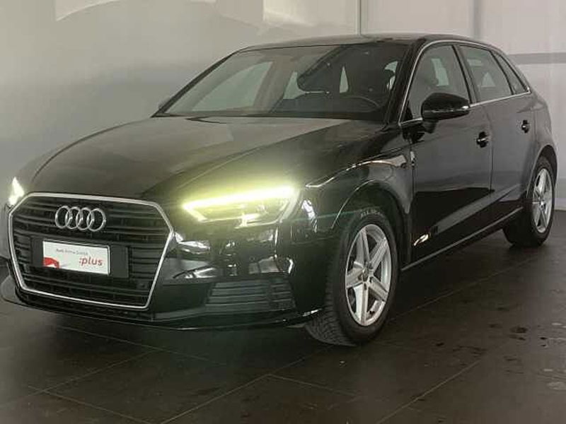 Audi A3 Sportback 1.6 TDI 116 CV S tronic Business del 2018 usata a Lucca