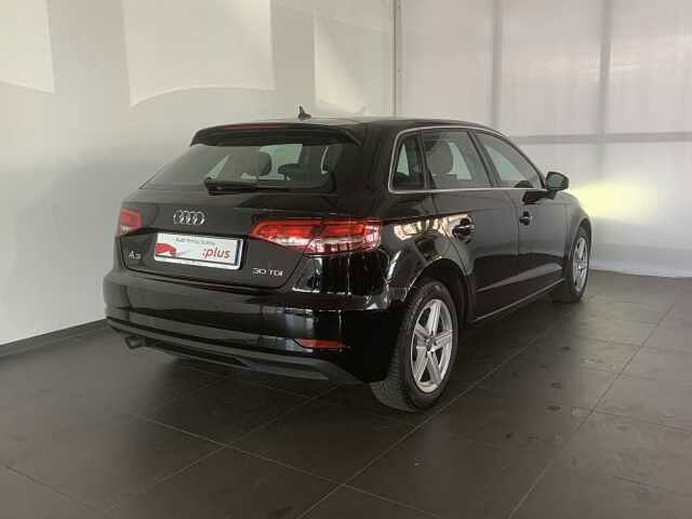 Audi A3 Sportback 1.6 TDI 116 CV S tronic Business del 2018 usata a Lucca (2)