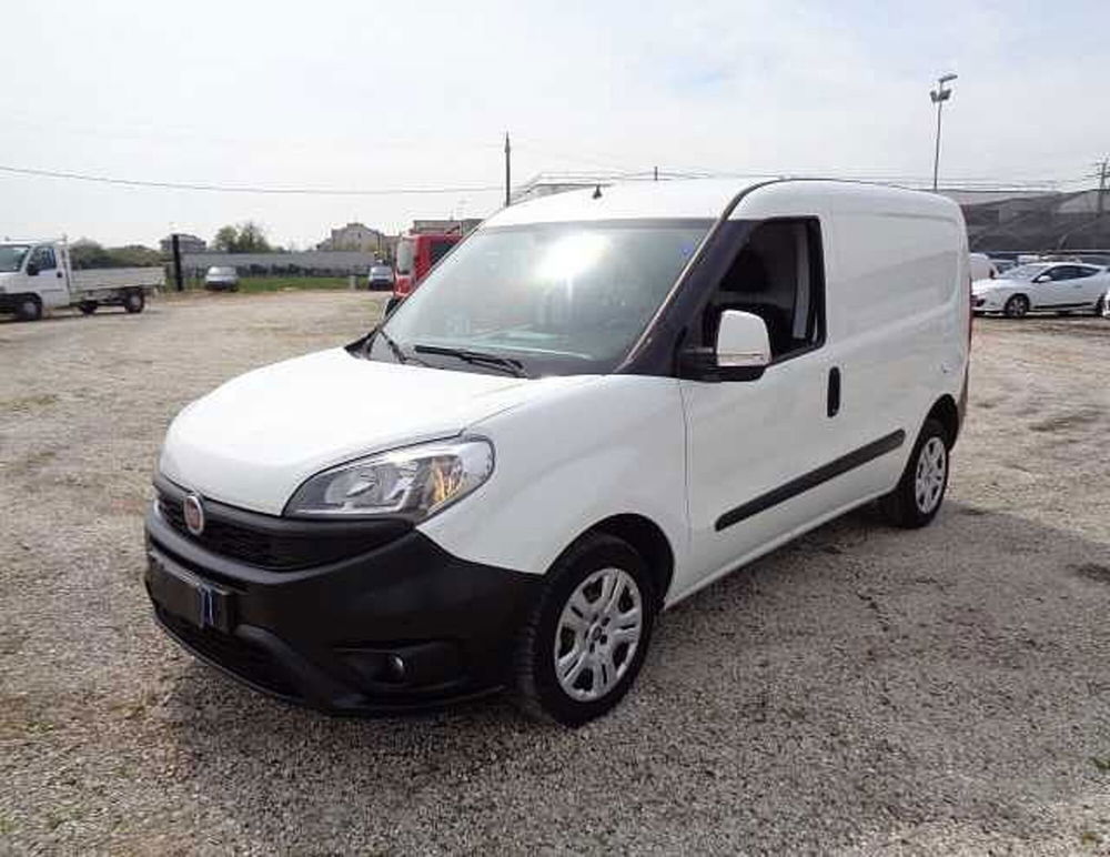 Fiat Doblò Furgone 1.6 MJT 105CV PC-TN Cargo Lamierato SX E5+  del 2018 usata a Castelfranco Veneto