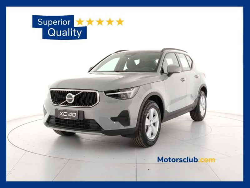 Volvo XC40 B3 automatico Essential N1  nuova a Modena