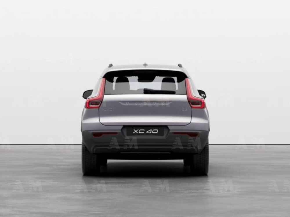 Volvo XC40 nuova a Modena (5)