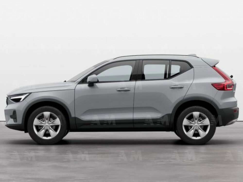 Volvo XC40 nuova a Modena (3)