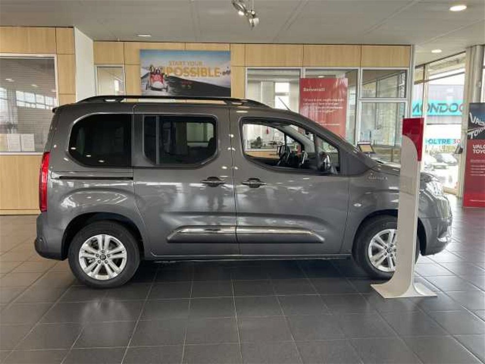 Toyota Proace City Verso Electric City Verso Electric 50kWh L1 Short D Luxury nuova a Cirie' (2)