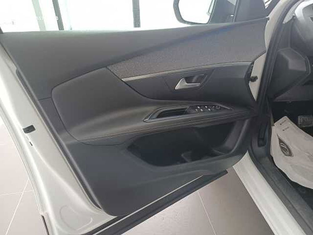 Peugeot 3008 usata a Lecce (15)