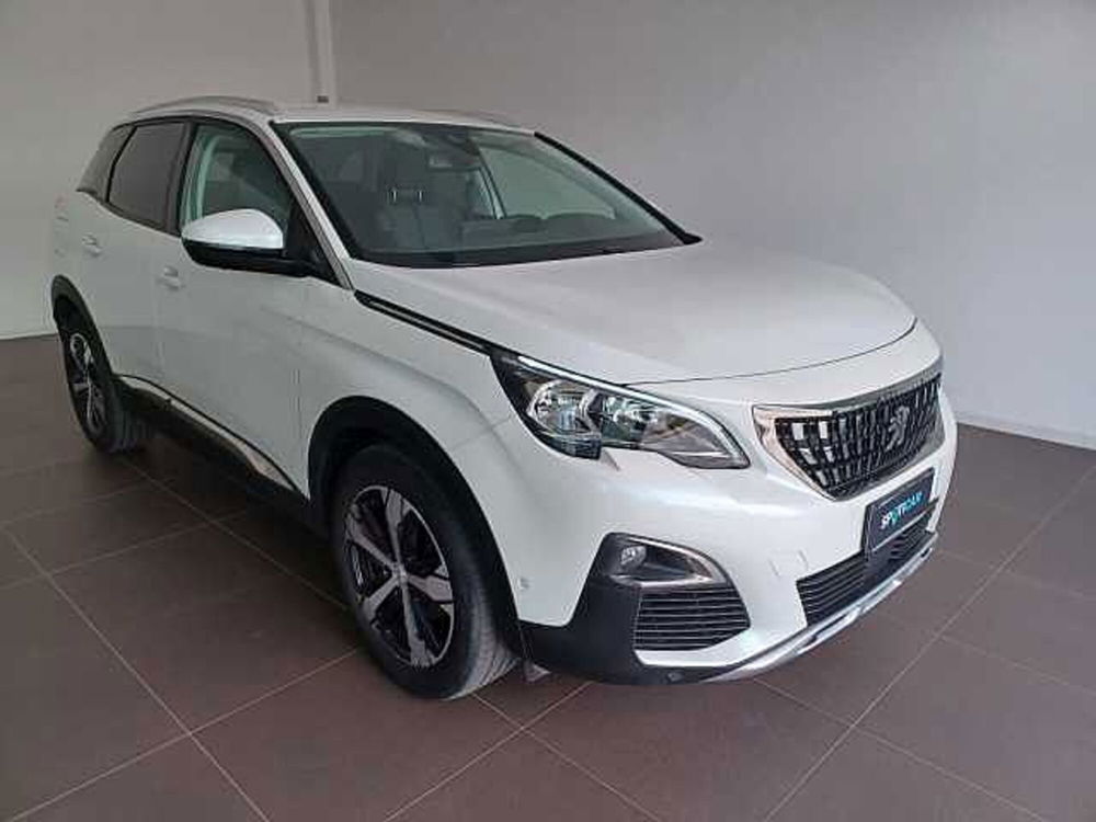 Peugeot 3008 usata a Lecce (2)