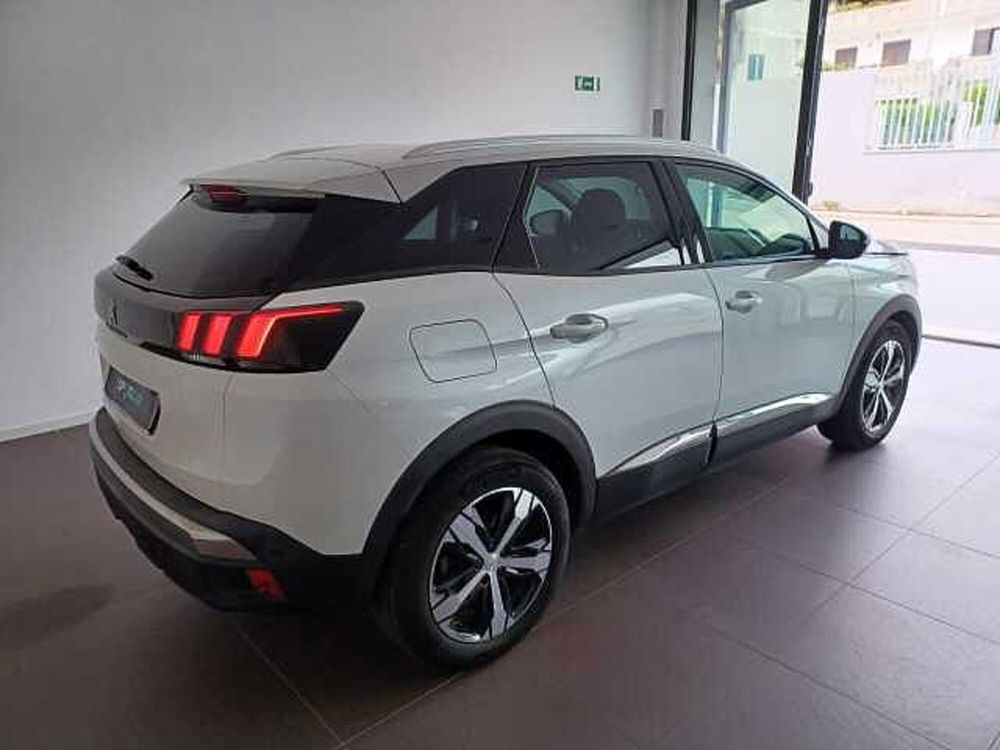 Peugeot 3008 usata a Lecce (4)